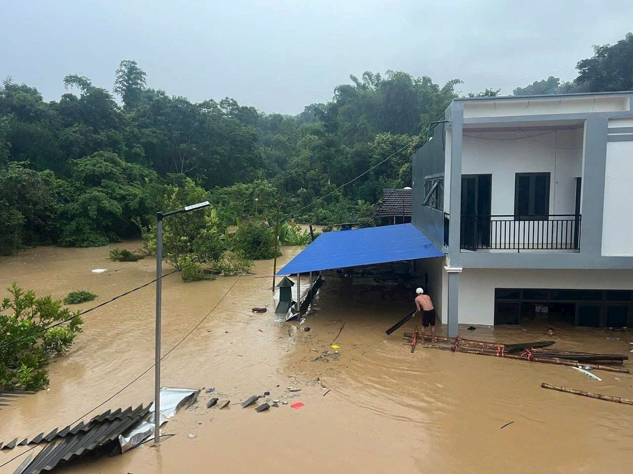 THÔNG BÁO KÊU GỌI ỦNG HỘ ĐỒNG BÀO BỊ THIỆT HẠI DO MƯA LŨ TẠI TỈNH ĐIỆN BIÊN 2_1